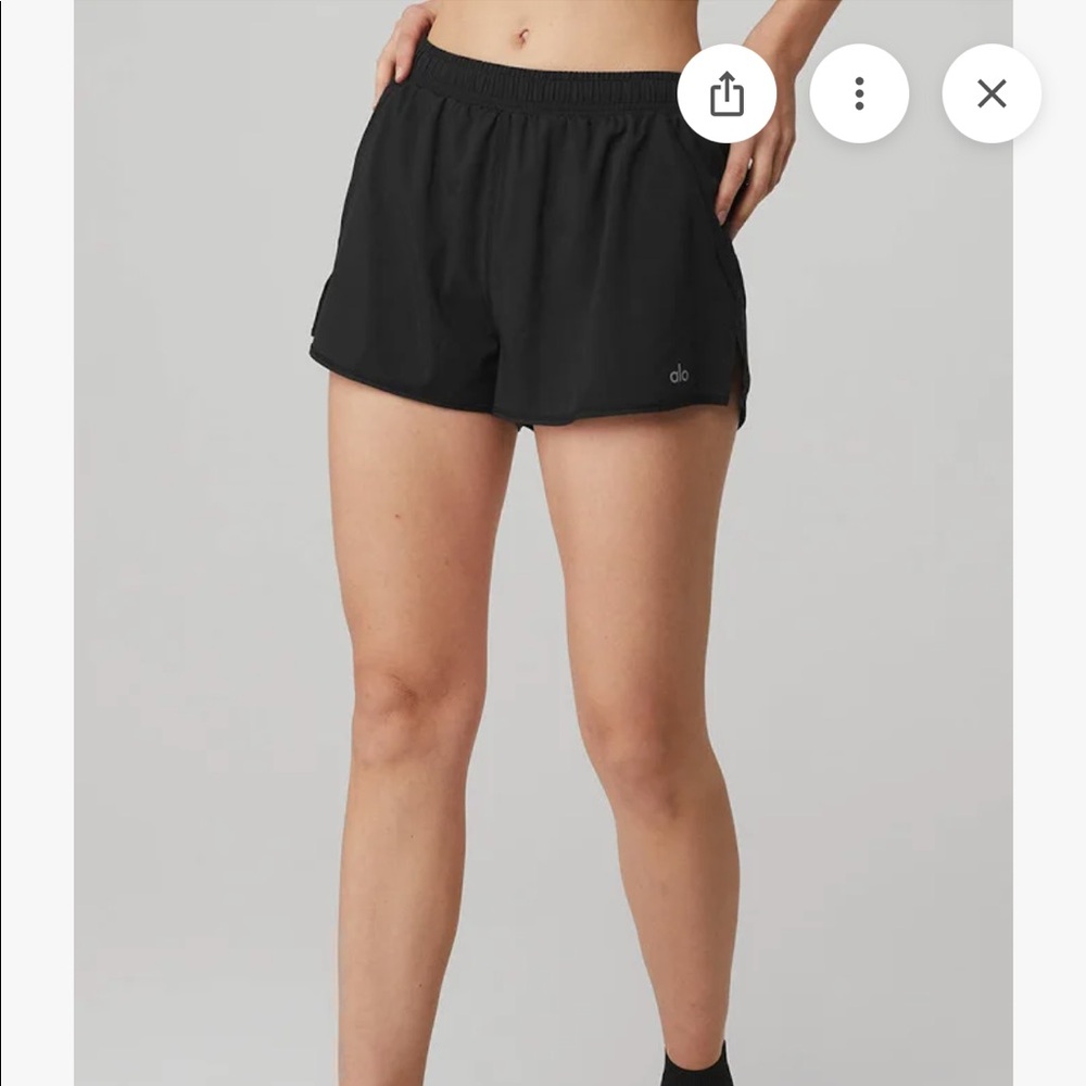 Alo yoga stride short!